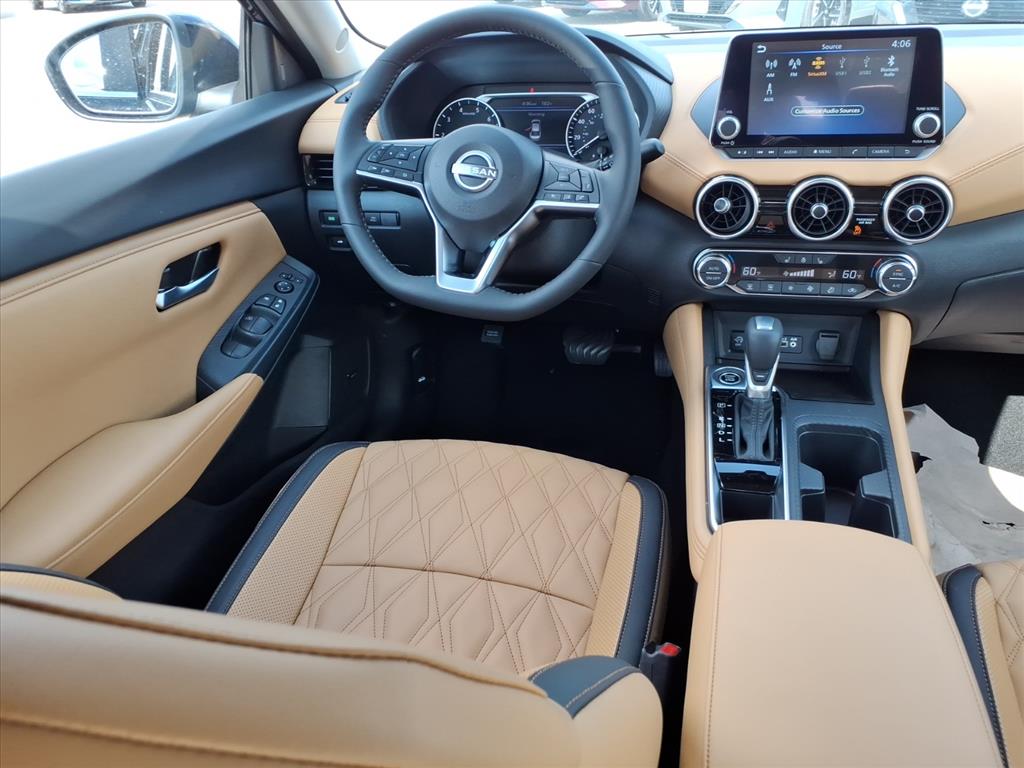 2025 Nissan Sentra SV photo 4