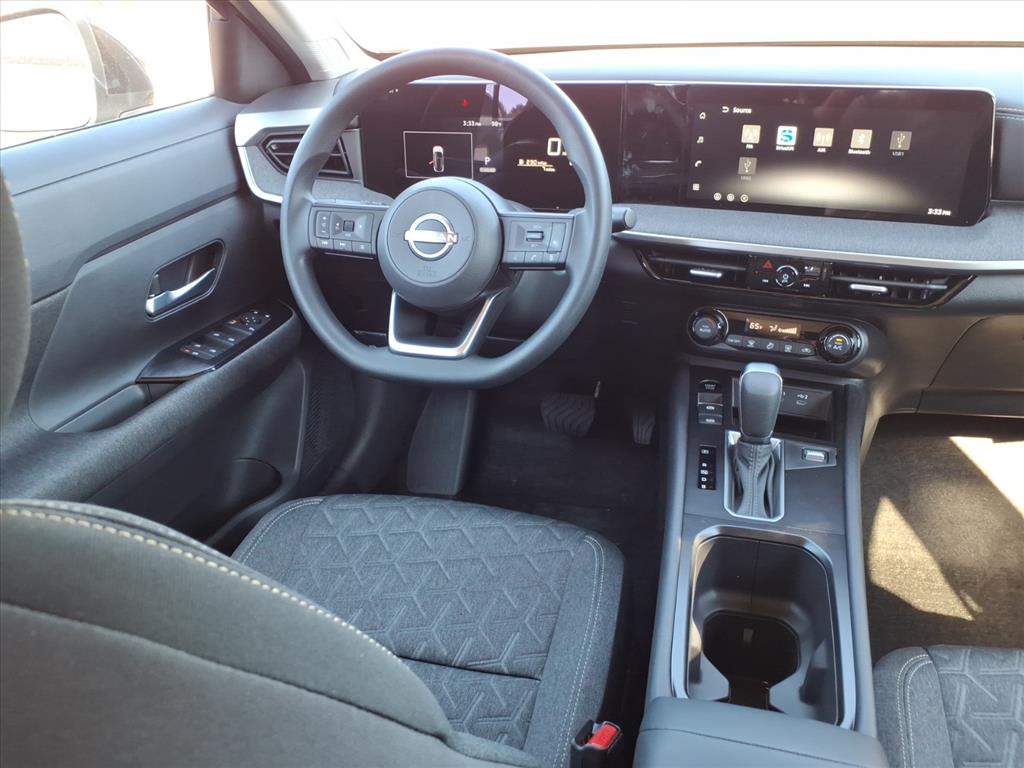 2026 Nissan Kicks SV photo 2