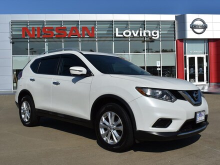 Featured Pre Owned 2016 Nissan Rogue SV SUV for sale near you in Lufkin, TX