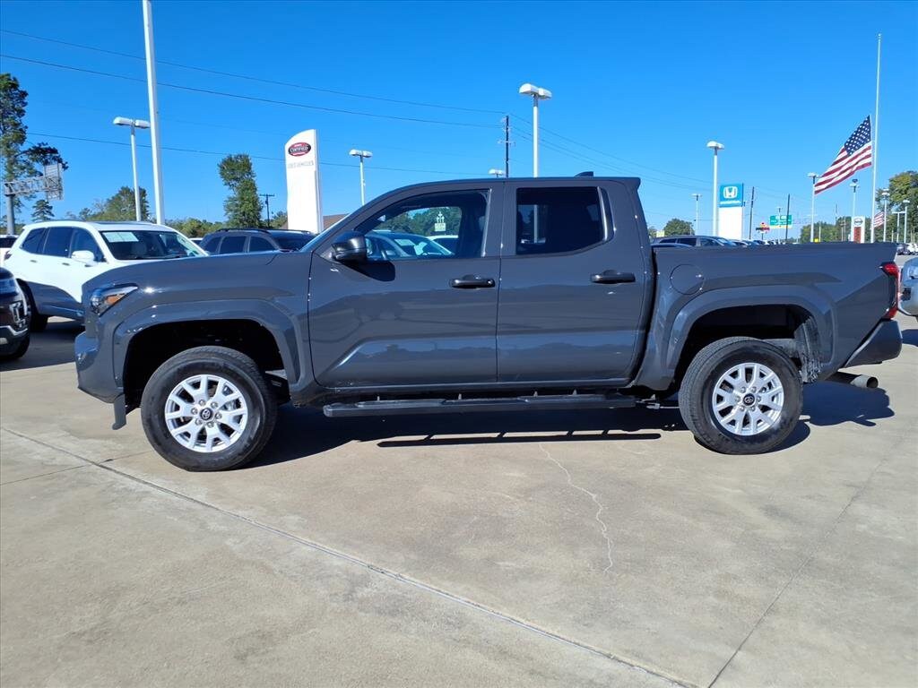 2025 Toyota Tacoma SR5 photo 2