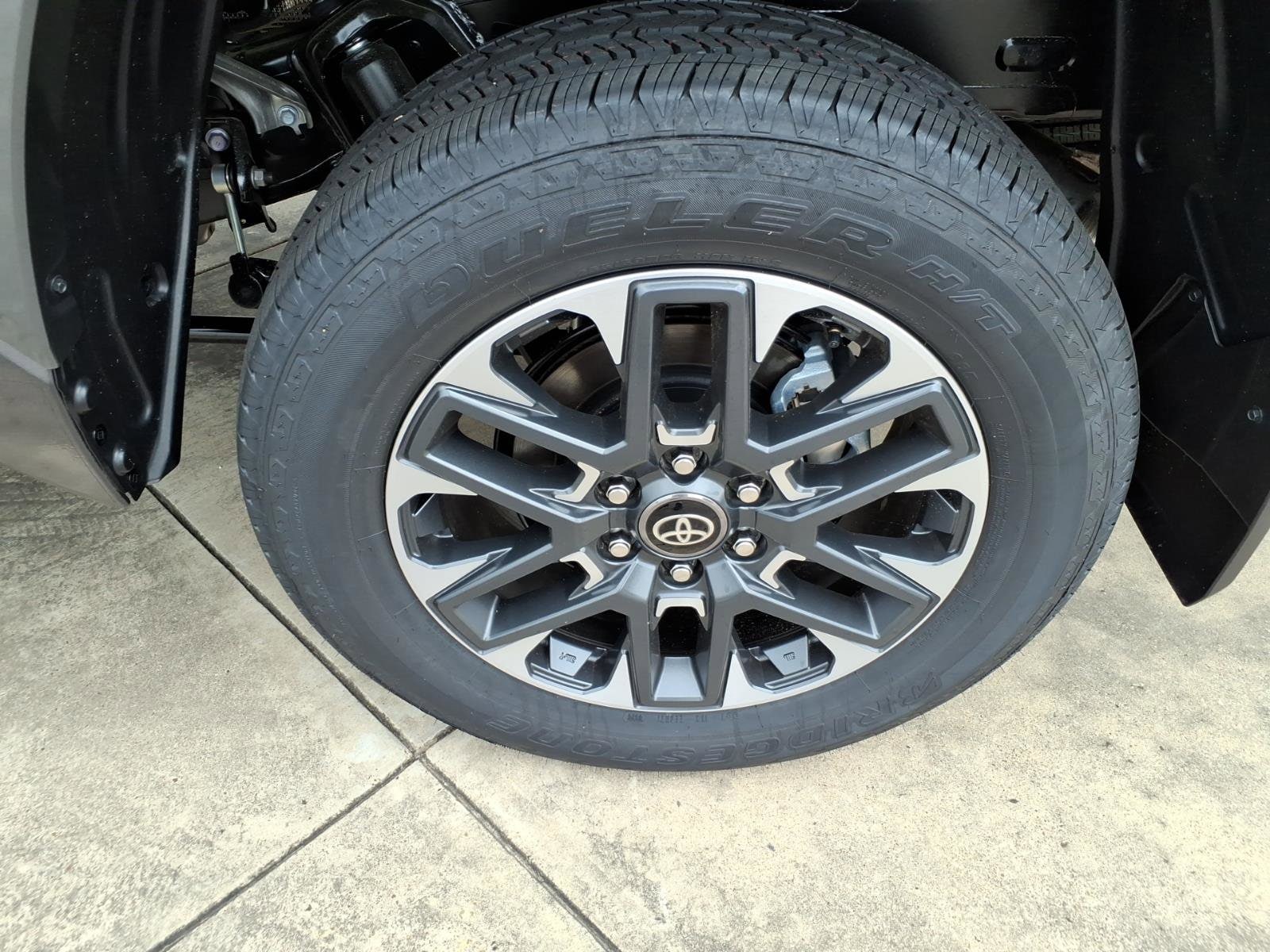 2026 Toyota Tundra Limited - Photo 19