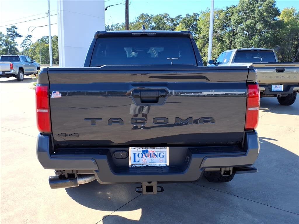 2025 Toyota Tacoma TRD Sport 4x4 Double Cab photo 2