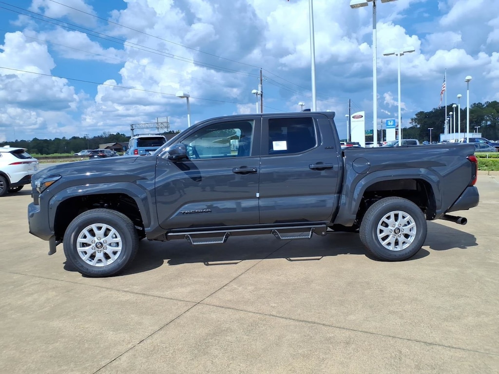 New 2026 Toyota Tacoma SR5 4X2 DOUBLE CAB