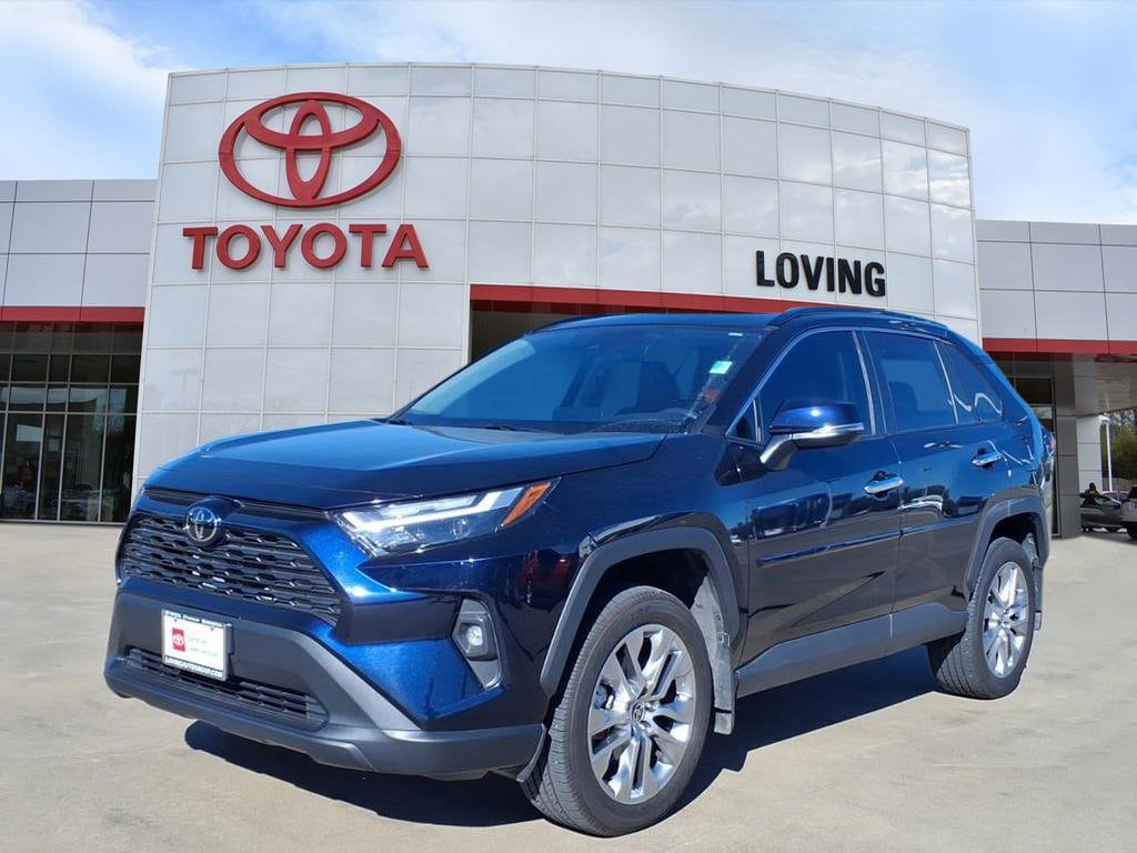 2024 Toyota RAV4 XLE Premium's photo