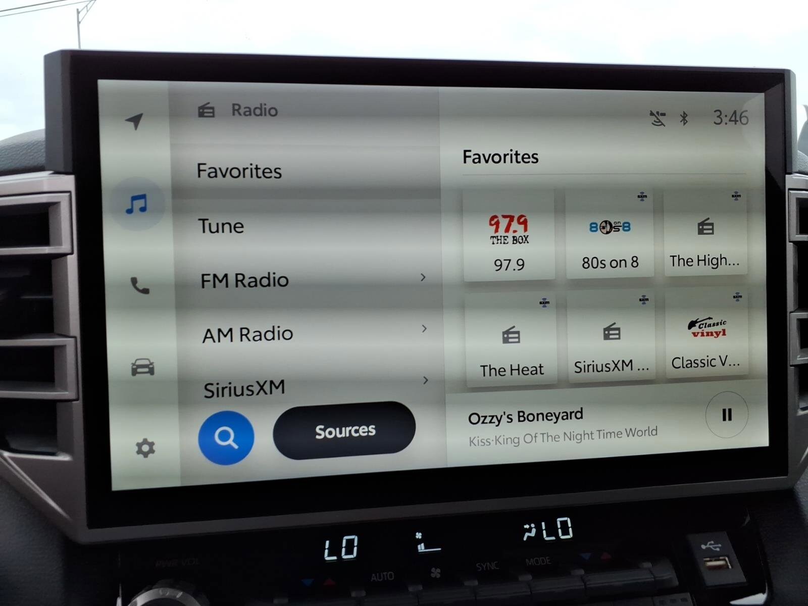 2026 Toyota Tundra SR5 - Photo 8