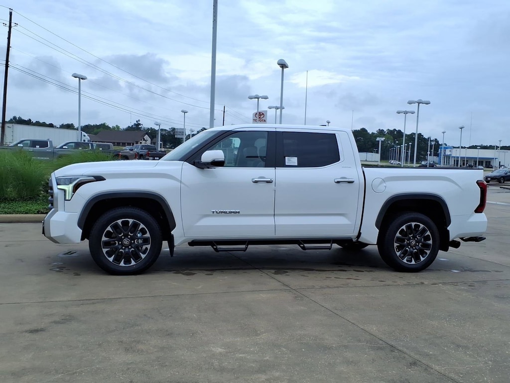 New 2026 Toyota Tundra Limited LIMITED CREWMAX 5.5