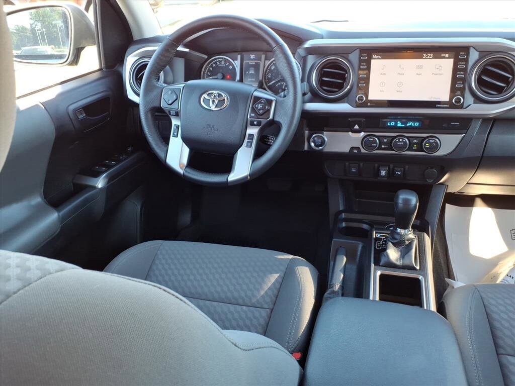 2023 Toyota Tacoma SR5 V6 photo 4