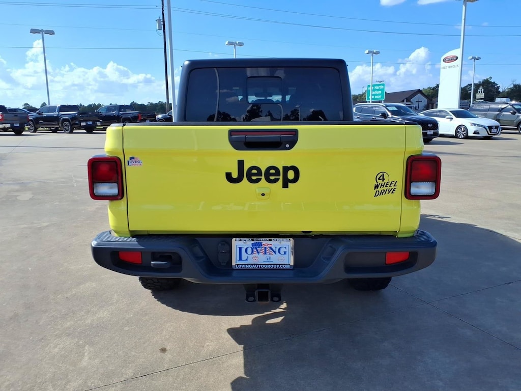 Used 2023 Jeep Gladiator WILLYS SPORT Truck Crew Cab