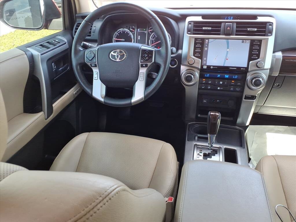 2023 Toyota 4Runner Limited photo 2