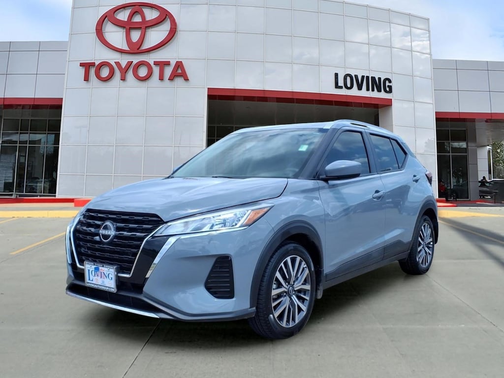 Used 2024 Nissan Kicks SV SUV