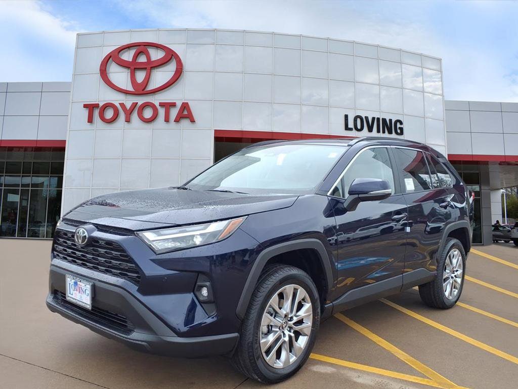 2025 Toyota RAV4 XLE Premium's photo
