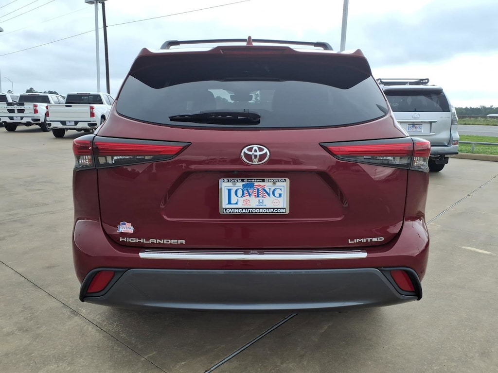 Used 2021 Toyota Highlander LIMITED SUV