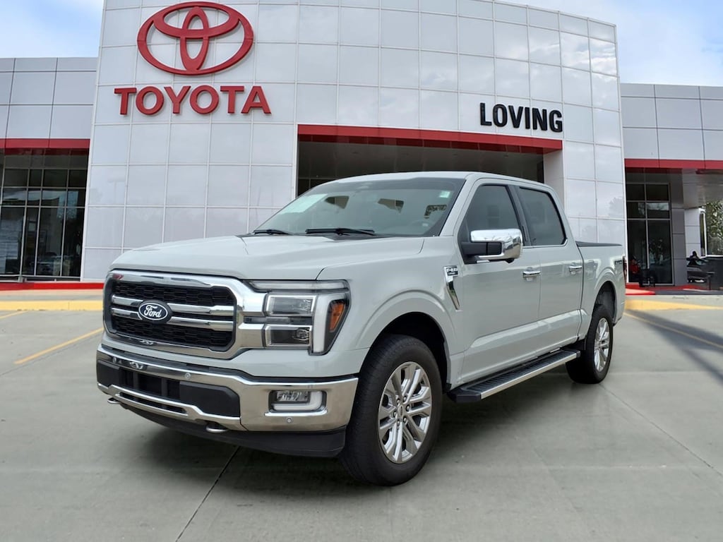 Used 2024 Ford F-150 LARIAT Truck SuperCrew Cab
