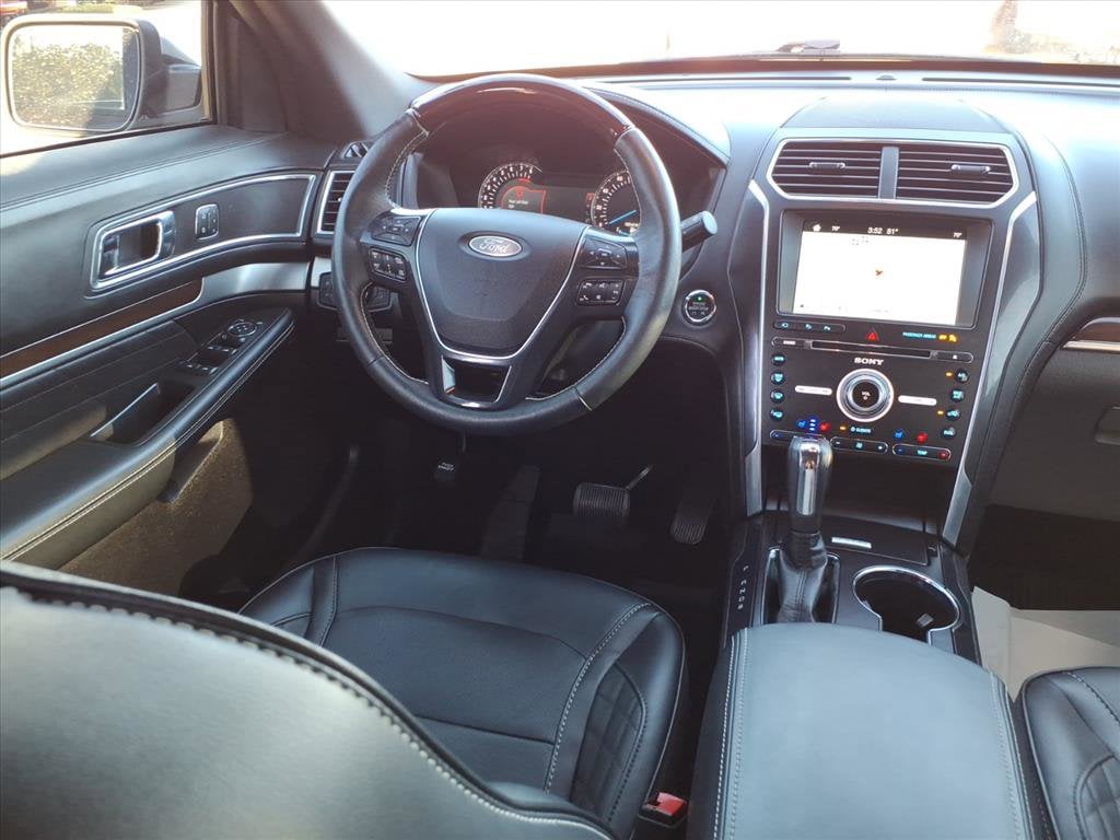 Used 2018 Ford Explorer PLATINUM SUV