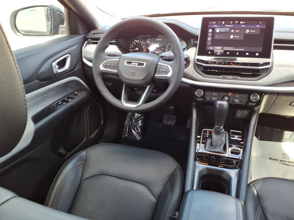Used 2023 Jeep Compass LATITUDE LUX SUV