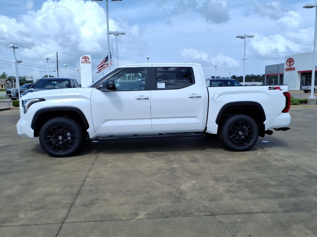 New 2026 Toyota Tundra SR5 SR5 CREWMAX 5.5