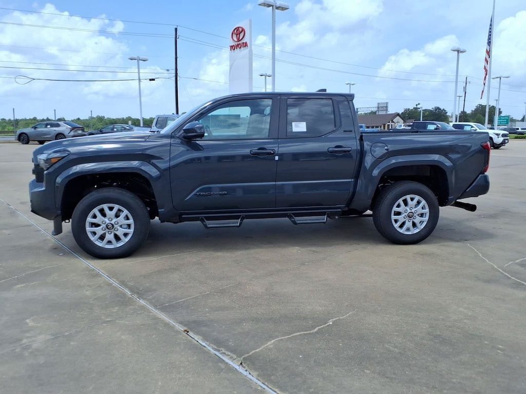 New 2026 Toyota Tacoma SR5 4X4 DOUBLE CAB