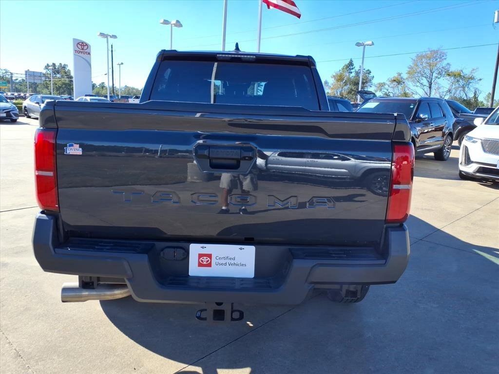 2025 Toyota Tacoma SR5 photo 3