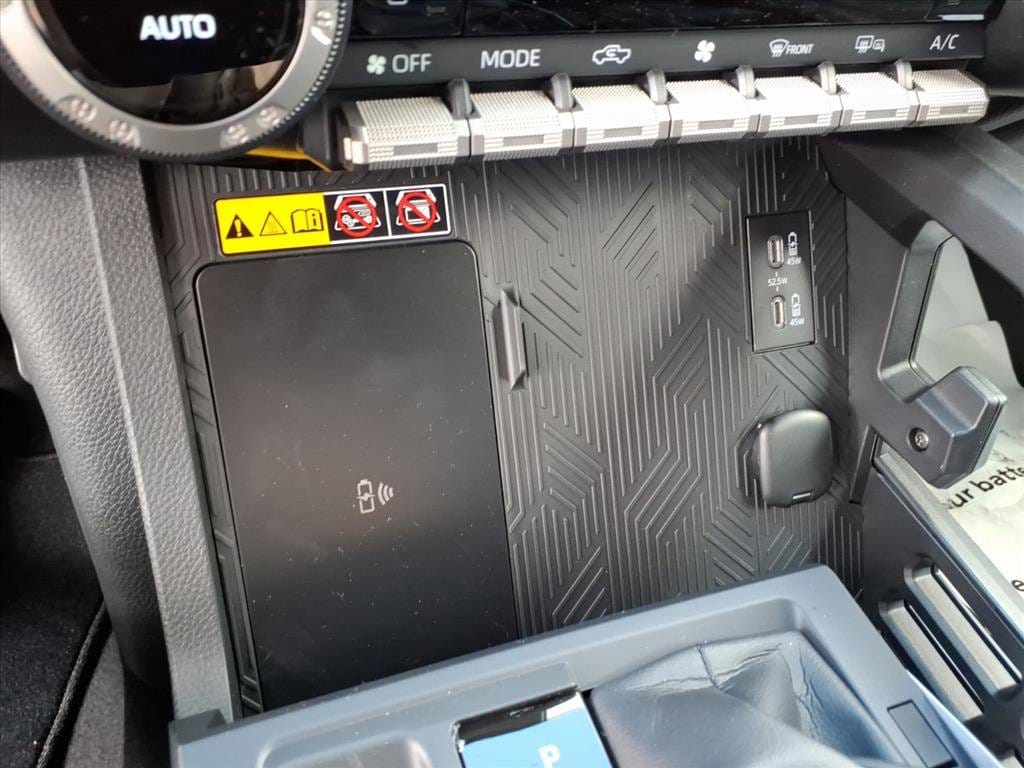 2026 Toyota Tacoma Limited - Photo 12