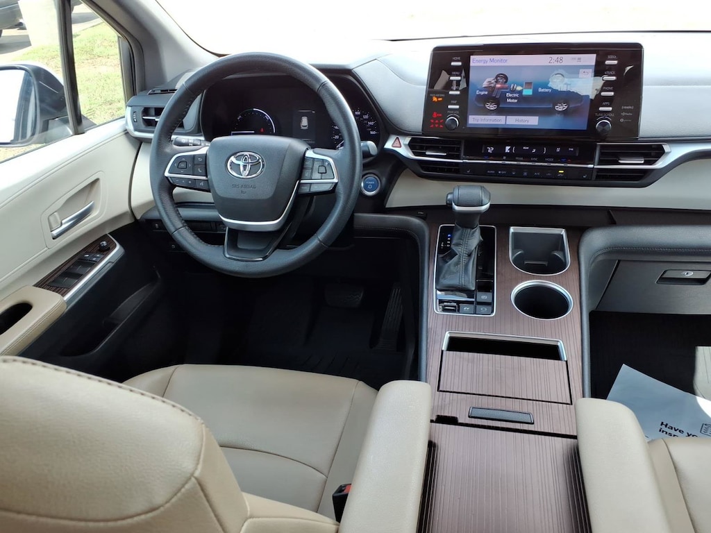 Certified 2022 Toyota Sienna XLE Van Passenger Van