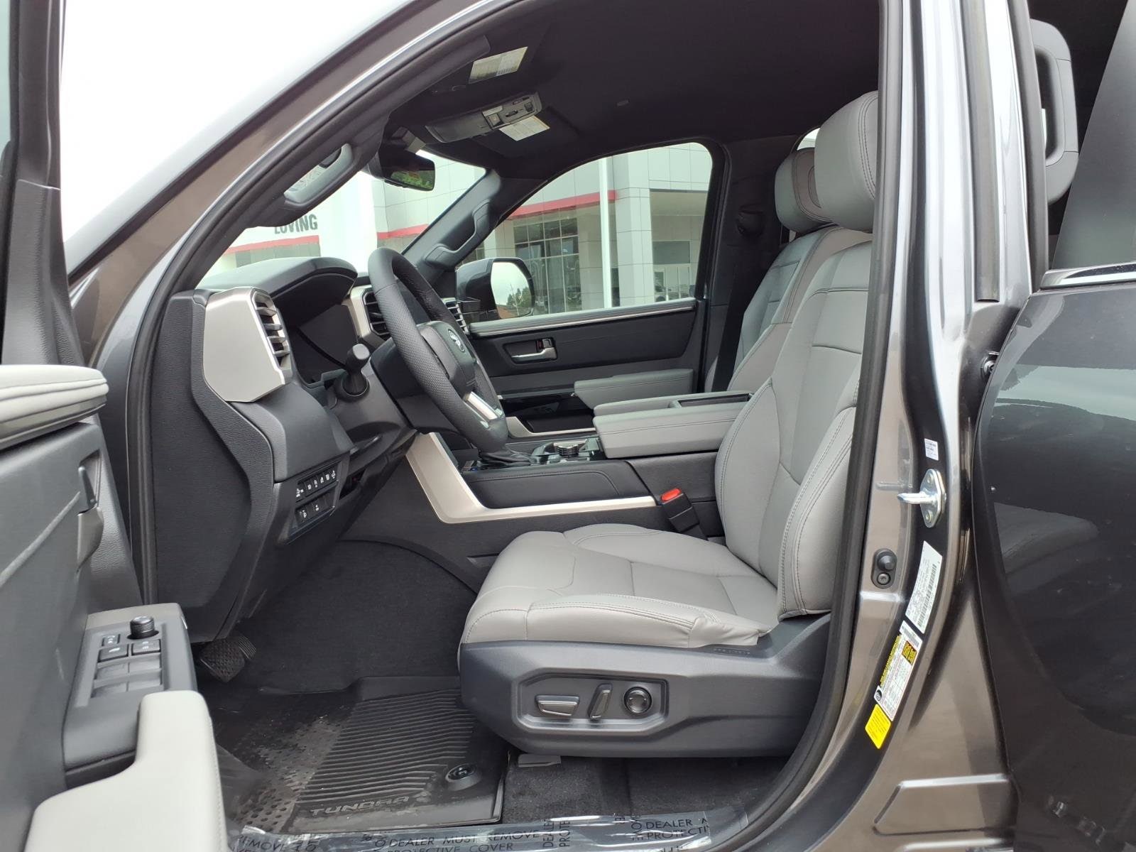 2026 Toyota Tundra Limited - Photo 14
