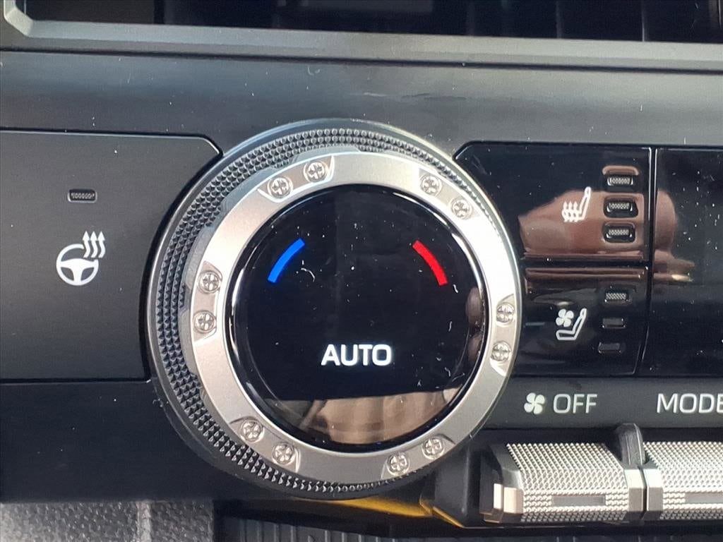 2026 Toyota Tacoma Limited - Photo 10