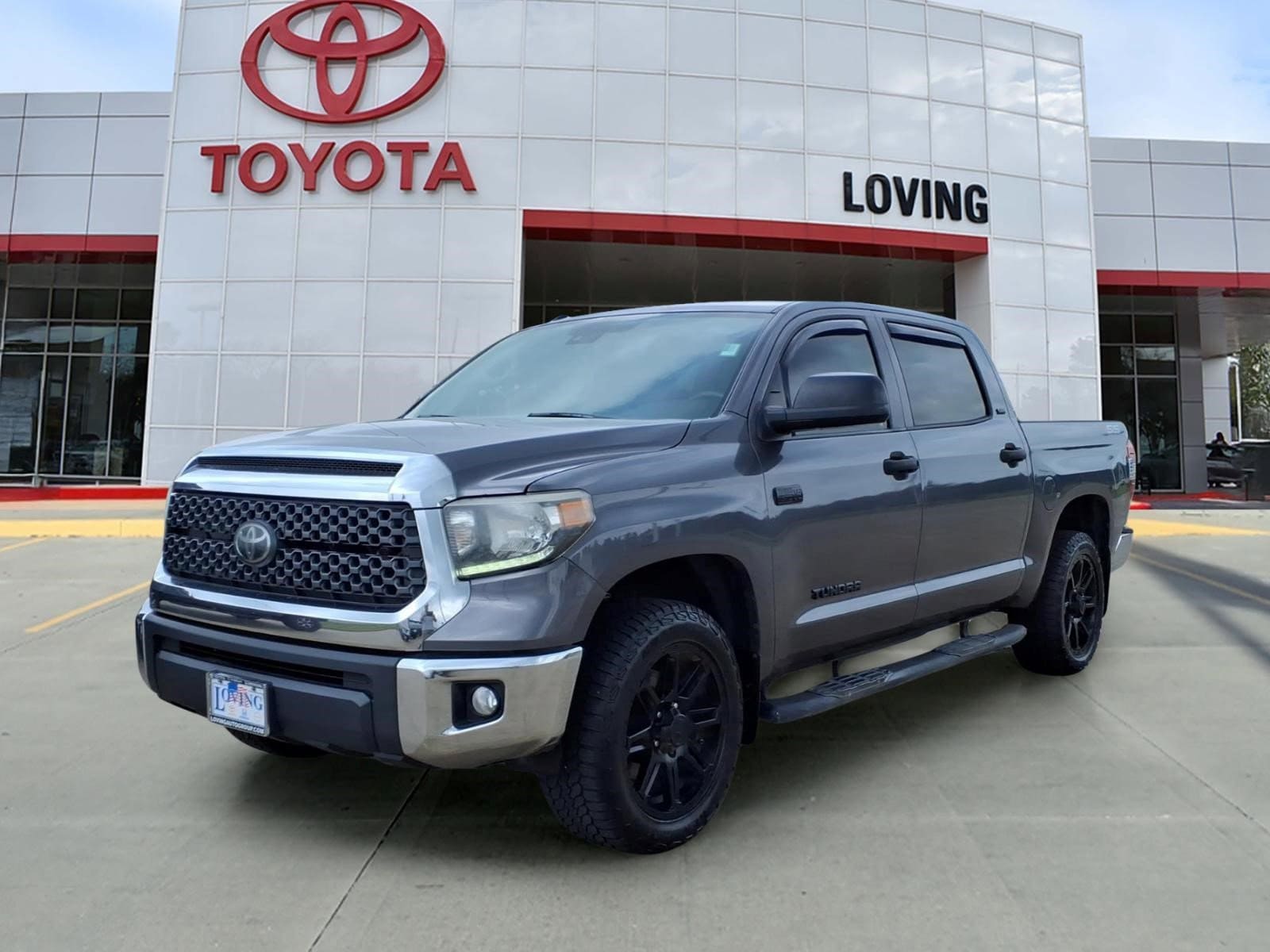 2019 Toyota Tundra SR5 5.7L 4WD Crew Max Short Bed's photo