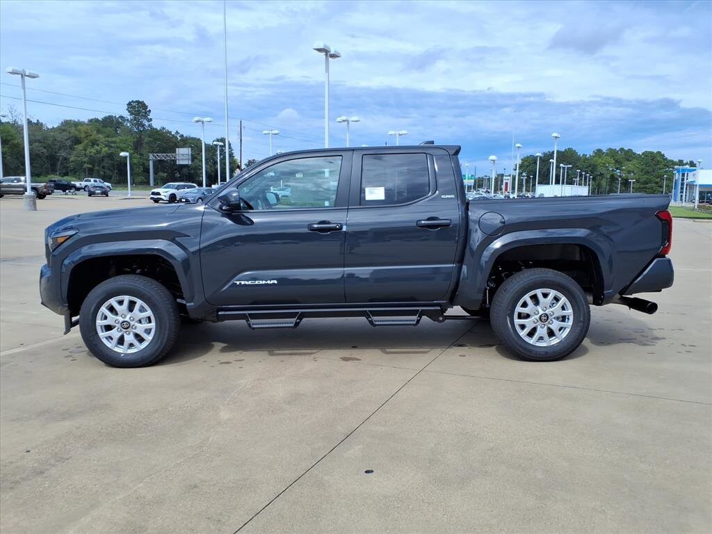 2025 Toyota Tacoma SR5 Double Cab photo 2