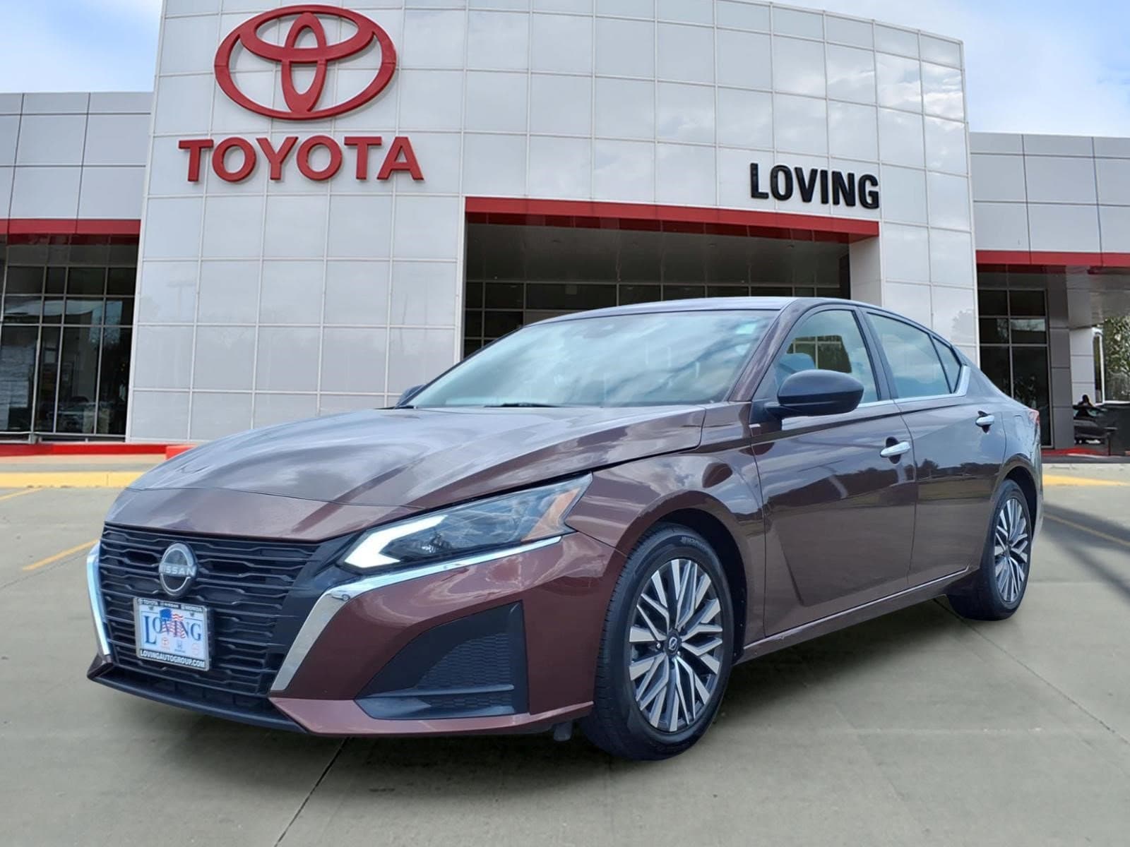 Pre-Owned 2024 Nissan Altima 2.5 SV