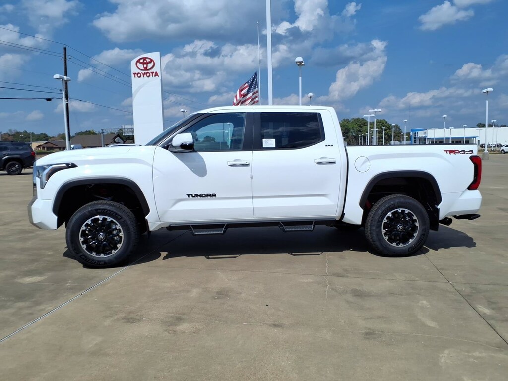 New 2026 Toyota Tundra SR5 SR5 CREWMAX 5.5
