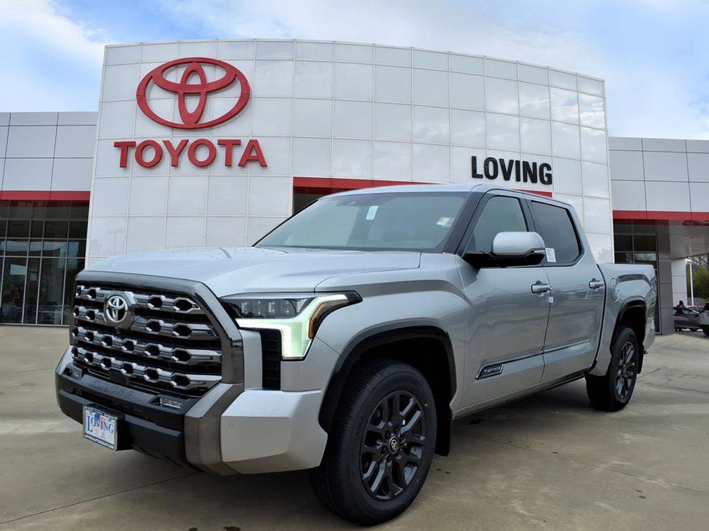 New 2026 Toyota Tundra Platinum PLATINUM CREWMAX 5.5