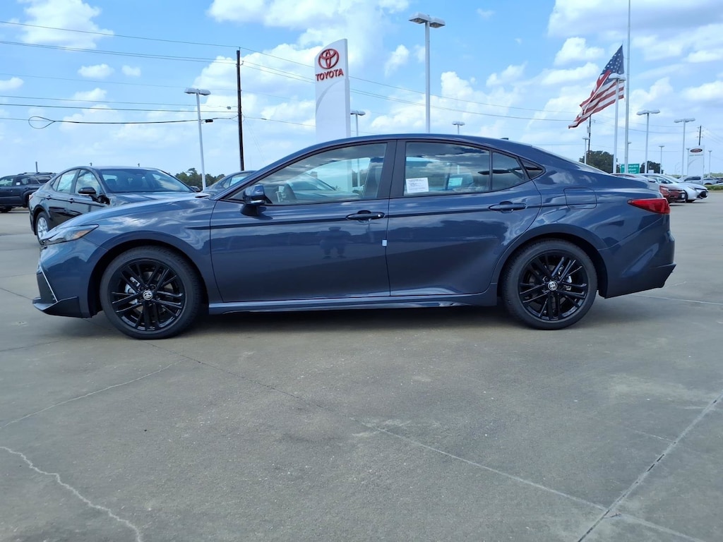 New 2026 Toyota Camry SE SE
