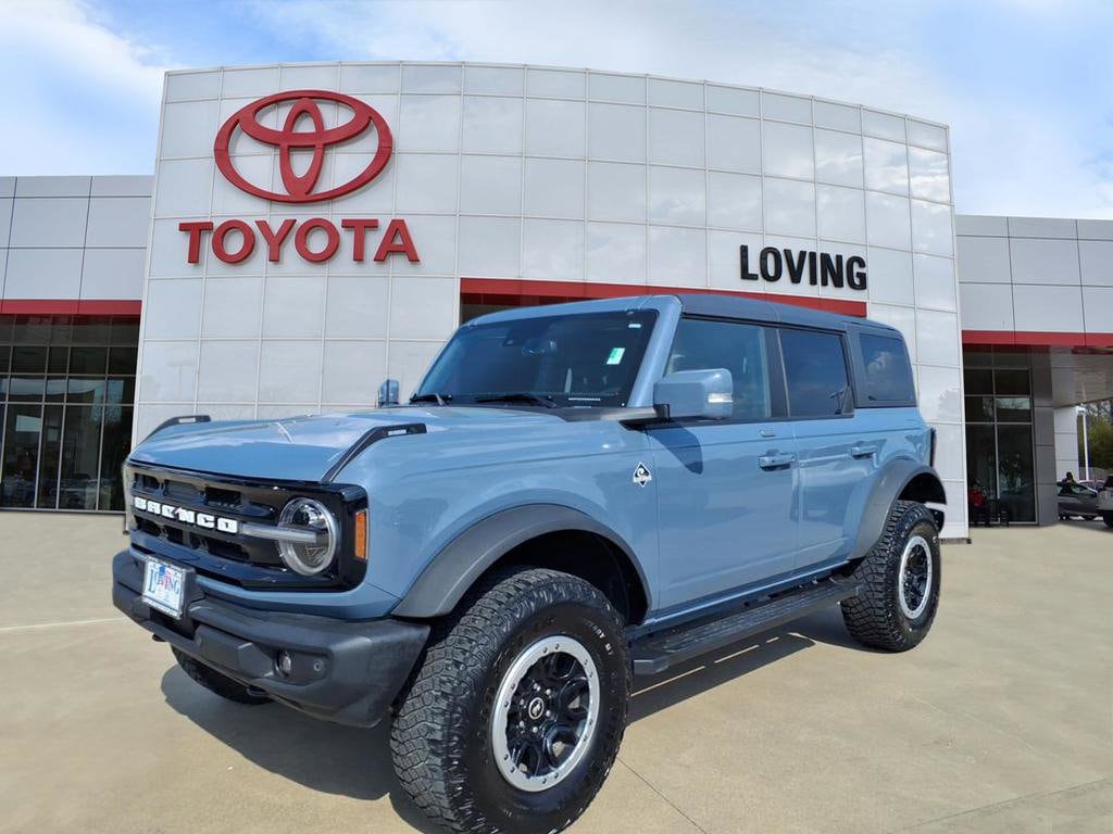 2023 Ford Bronco 4-Door Outer Banks's photo