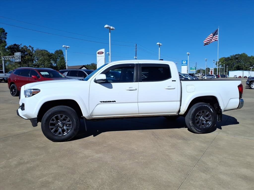 2023 Toyota Tacoma SR5 photo 2