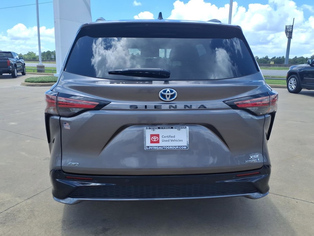 Certified 2022 Toyota Sienna XSE Van Passenger Van