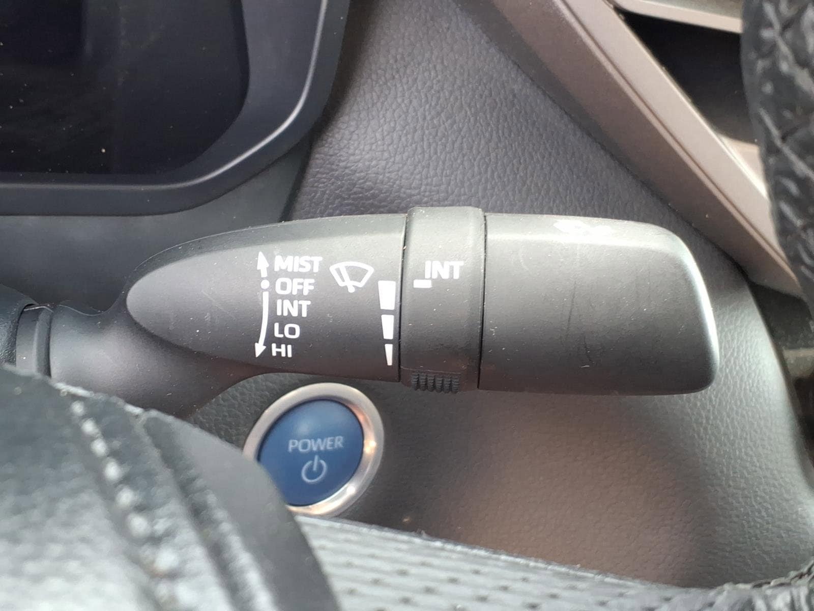 2024 Toyota Tundra Limited - Photo 28