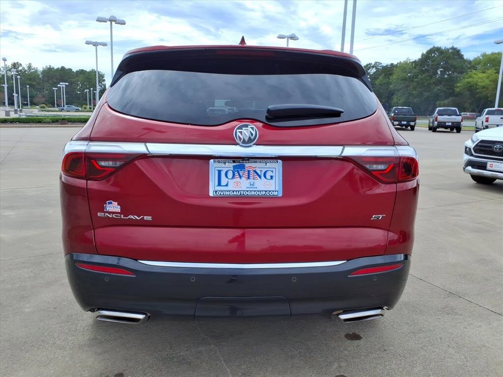 2023 Buick Enclave Essence photo 3
