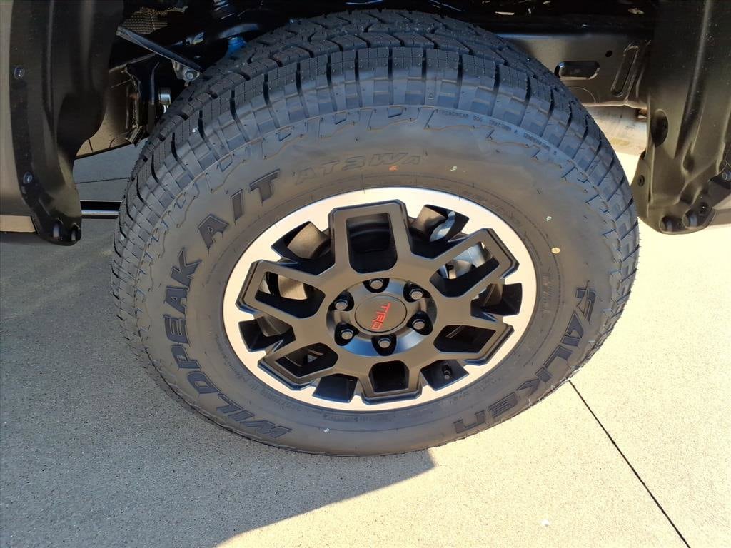 2025 Toyota Tacoma TRD Off Road - Photo 21