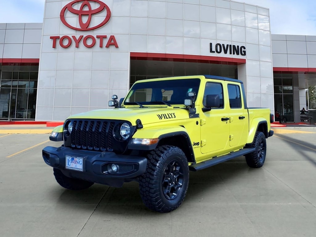 Used 2023 Jeep Gladiator WILLYS SPORT Truck Crew Cab
