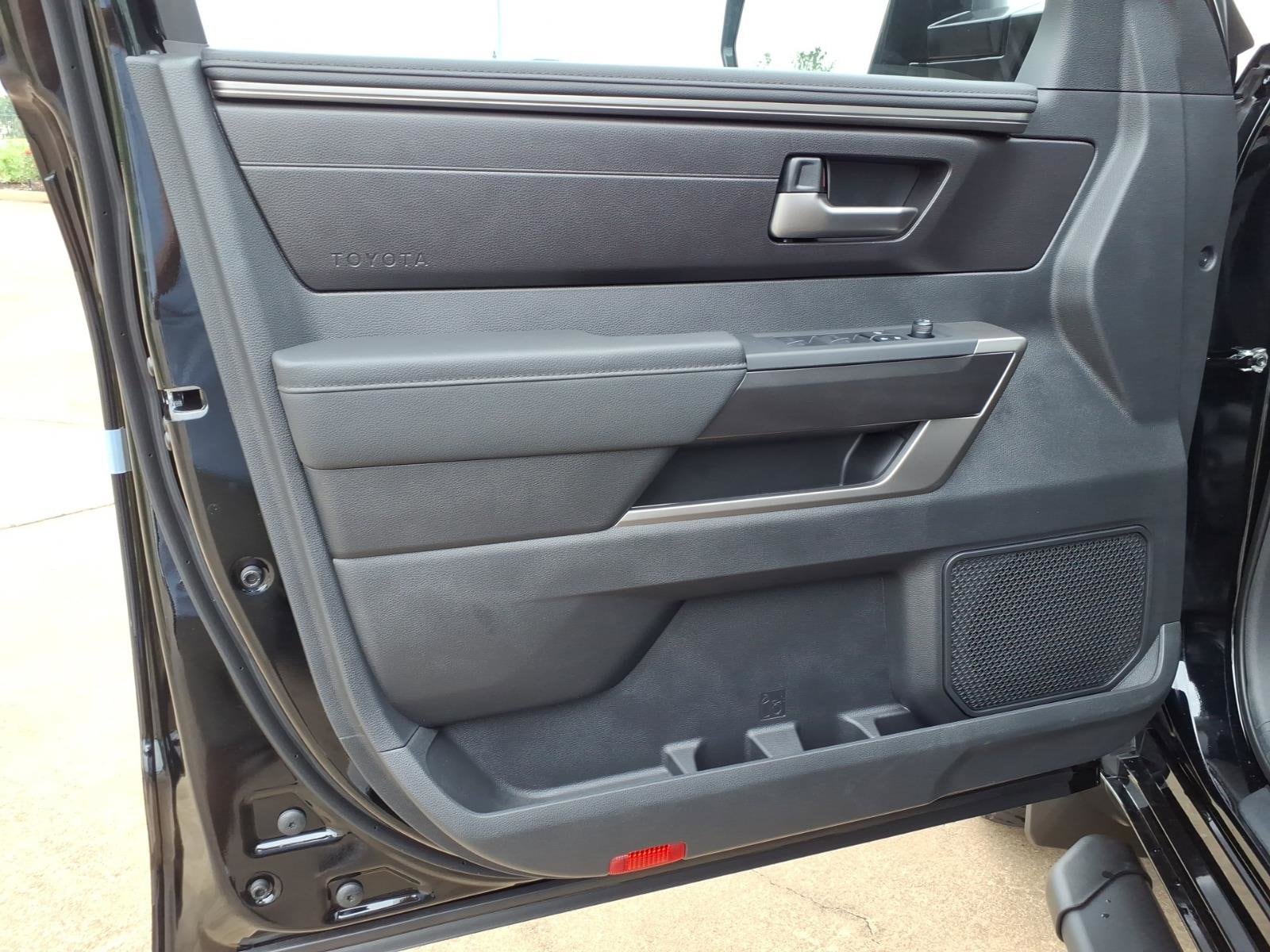 2026 Toyota Tundra SR5 - Photo 21
