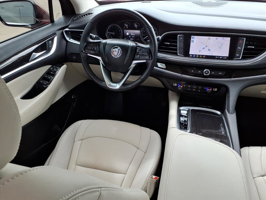 2023 Buick Enclave Essence photo 4