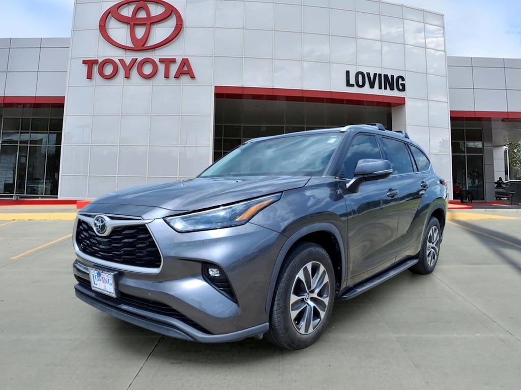 Used 2022 Toyota Highlander XLE SUV