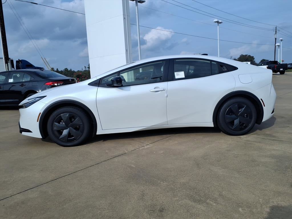 New 2026 Toyota Prius LE LE