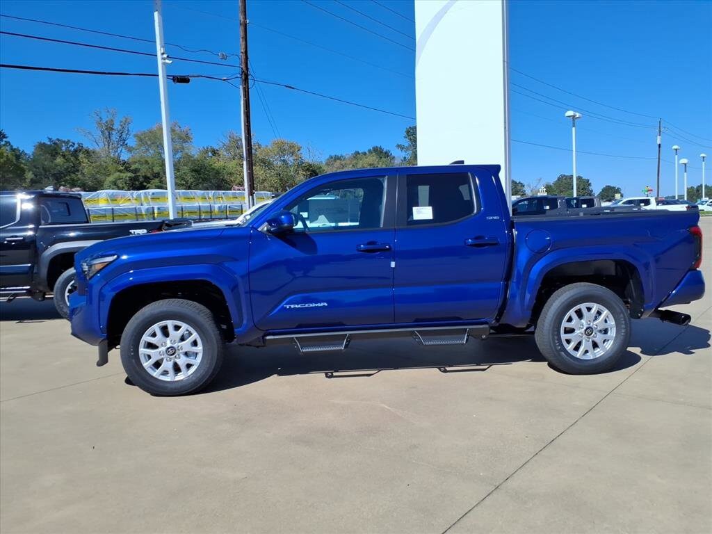 2025 Toyota Tacoma SR5 4x4 Double Cab photo 2