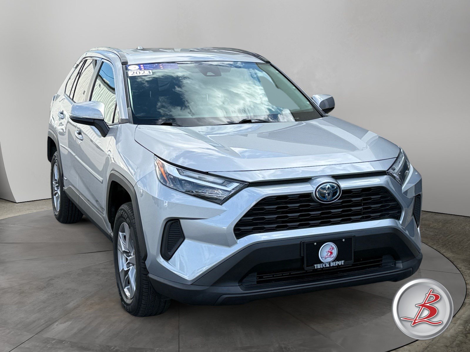  Toyota RAV4 Hybrid