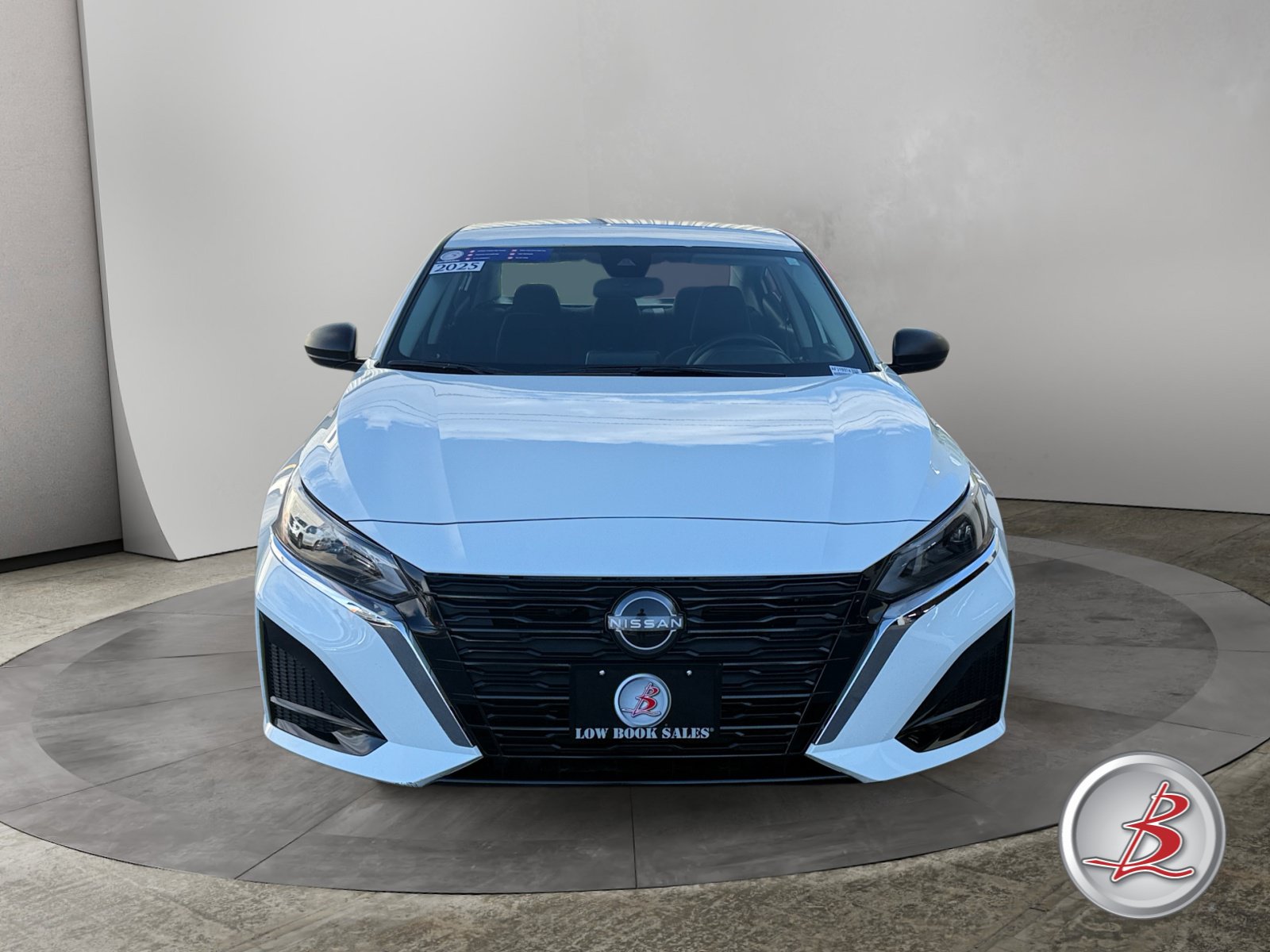 Used 2025 Nissan Altima SV Sedan