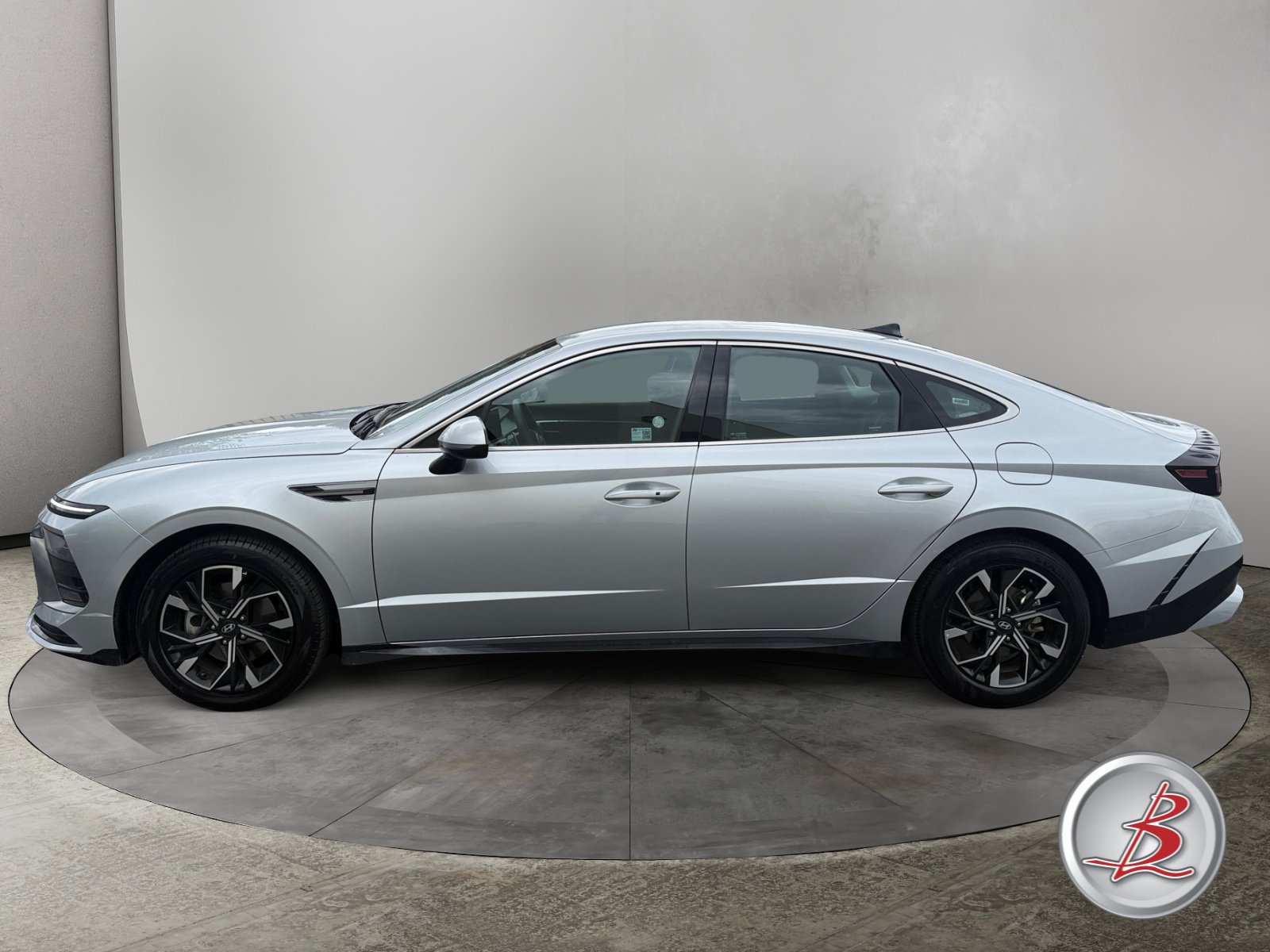 Used 2025 Hyundai Sonata SEL Sedan