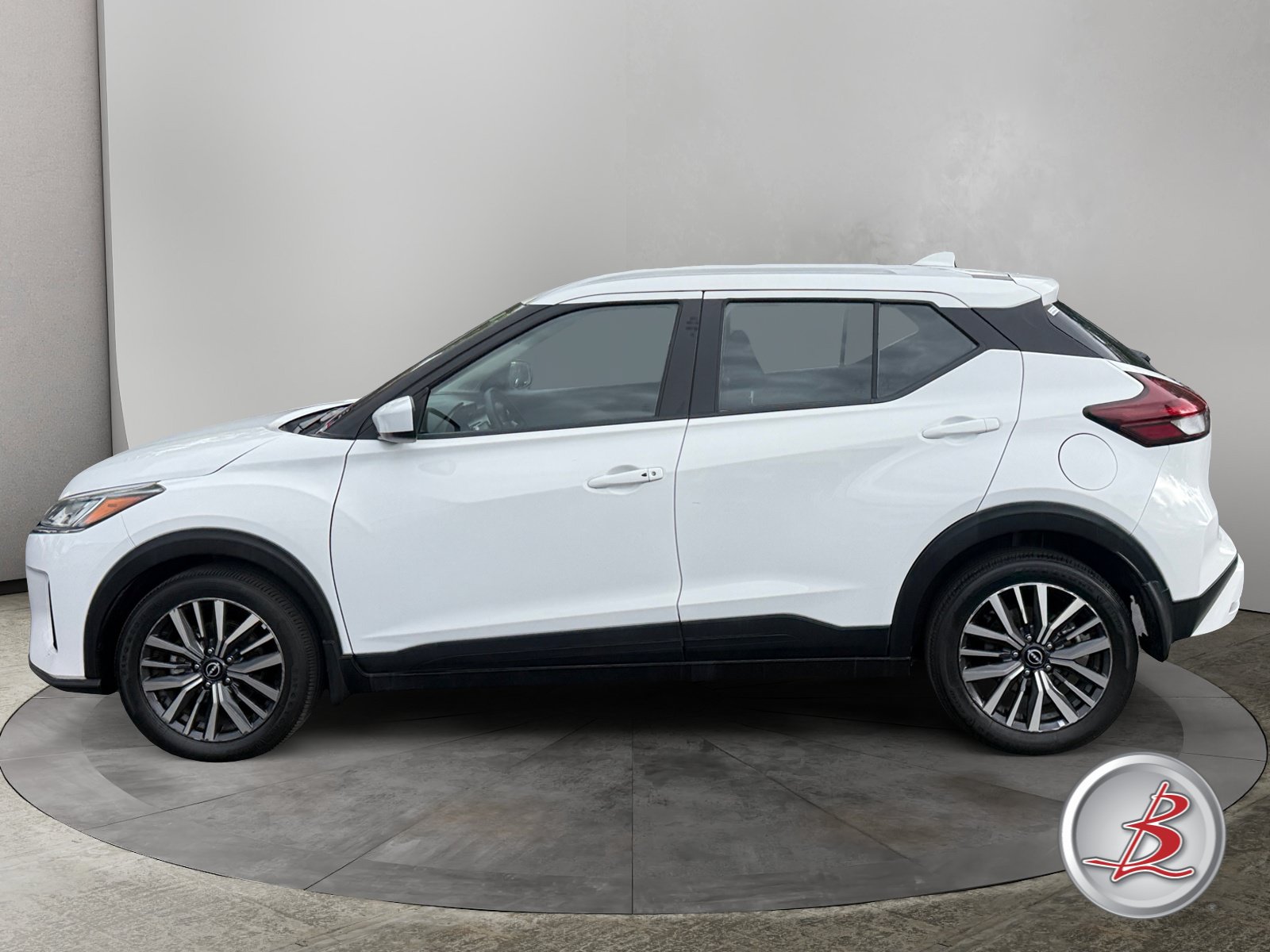 Used 2024 Nissan Kicks SV SUV