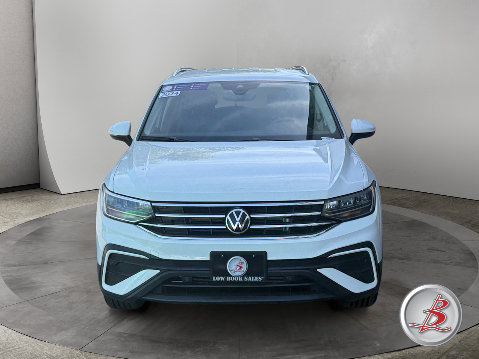 Used 2024 Volkswagen Tiguan 2.0T SE SUV