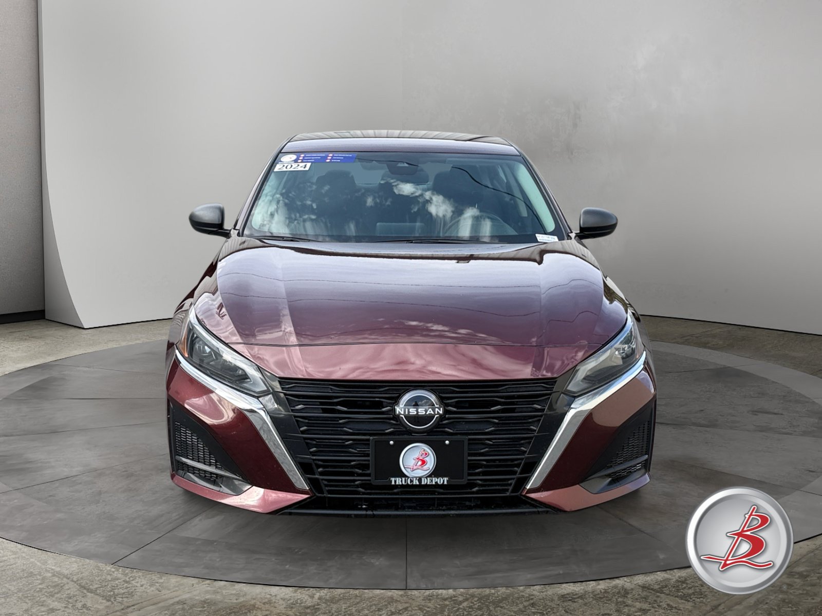Used 2024 Nissan Altima 2.5 SV Sedan